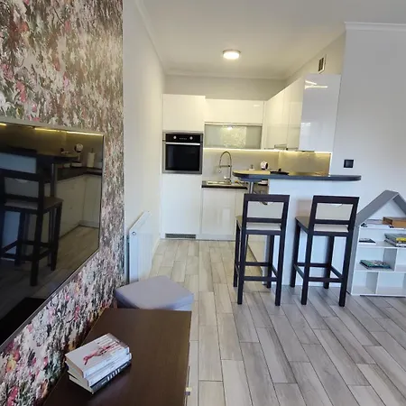 Apartament Madelain Jelenia Gora Exterior photo